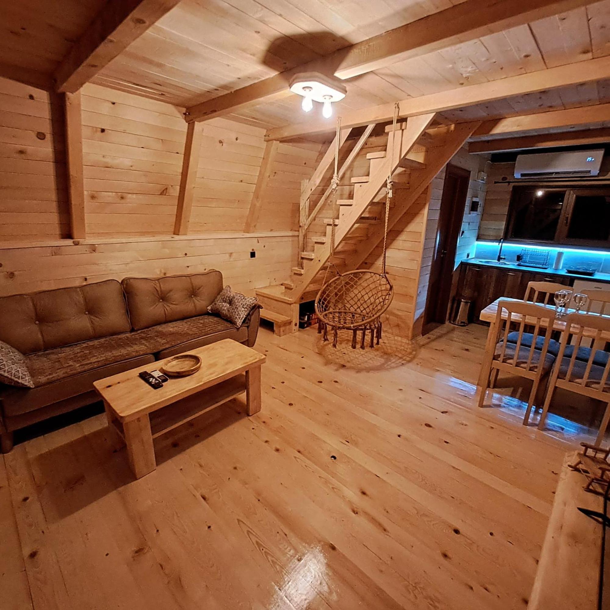 Wooden Cottages Konak Savnik Bagian luar foto